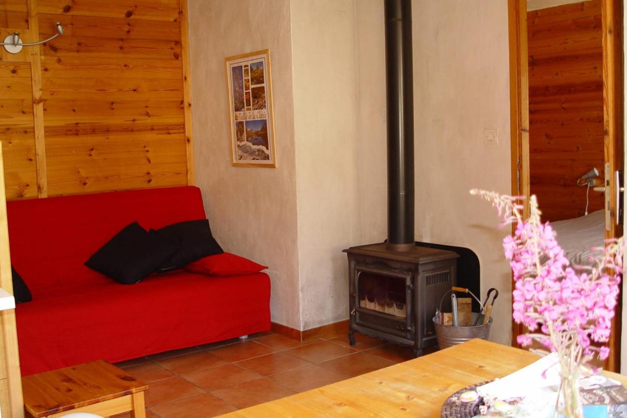 Le Leyrier Hameau Des Chazals Nevache Hautes Alpes Buitenkant foto