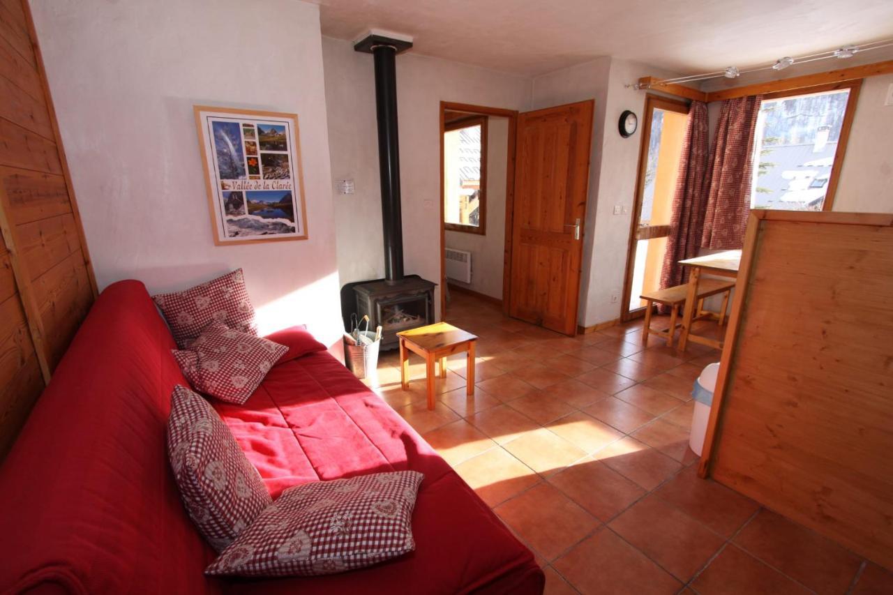 Le Leyrier Hameau Des Chazals Nevache Hautes Alpes Buitenkant foto